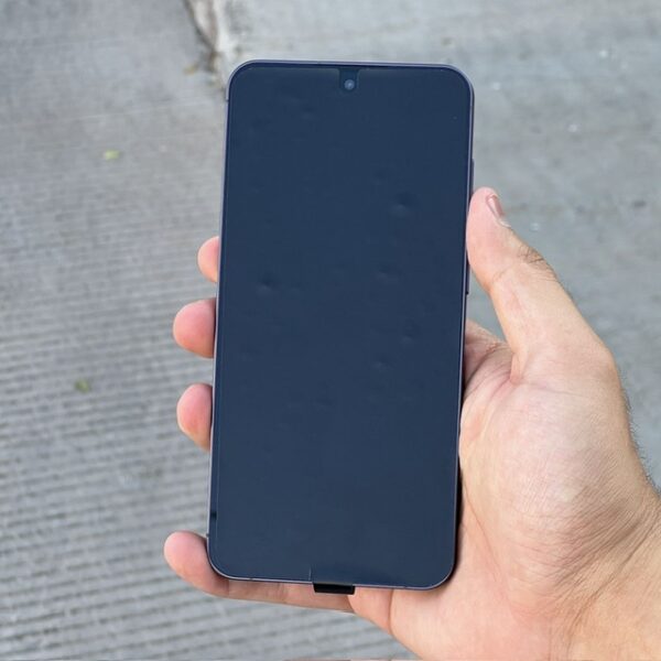 Samsung Galaxy S24 FE 5G.