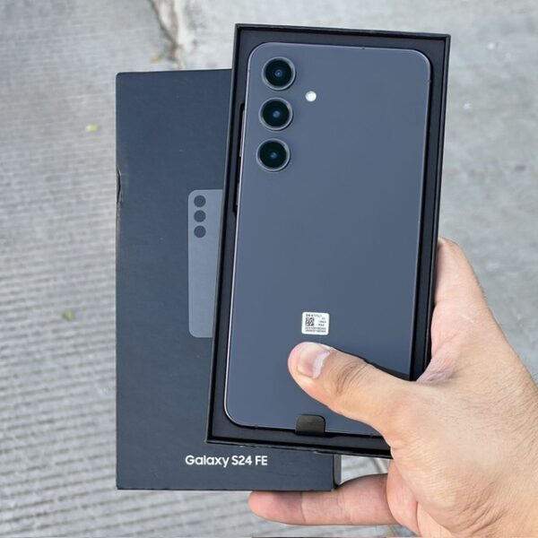 Samsung Galaxy S24 FE 5G.