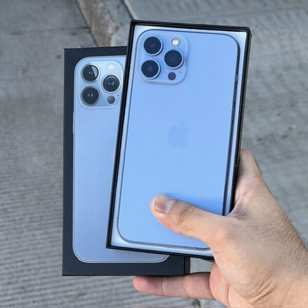 Apple iPhone 13 Pro Max.