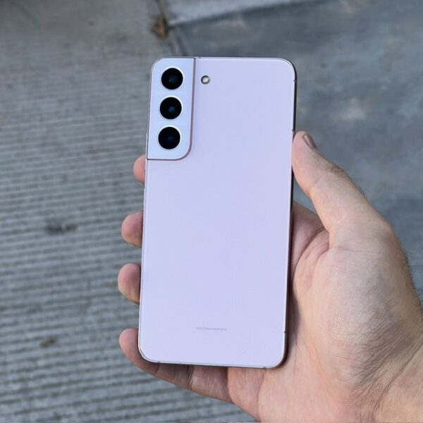 Samsung Galaxy S22 5G.