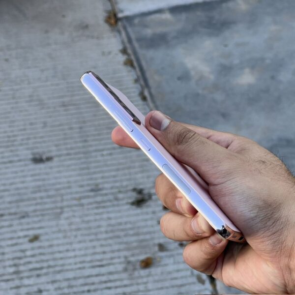 Samsung Galaxy S22 5G.