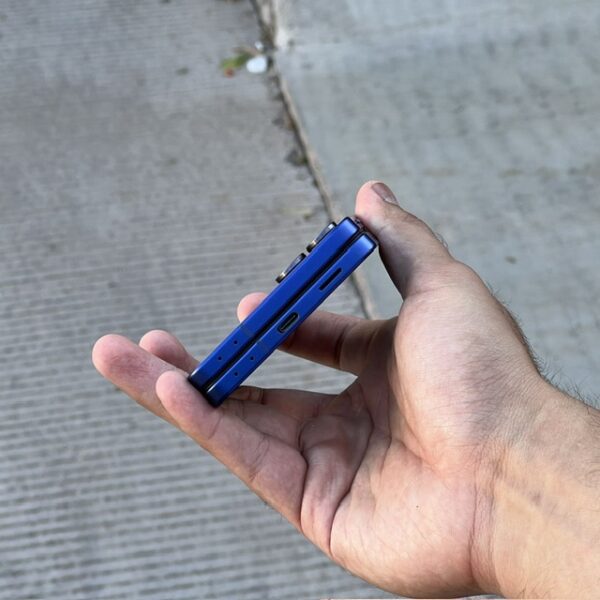 Samsung Galaxy Z Flip 7 5G.