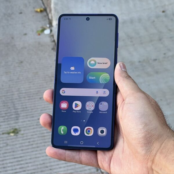 Samsung Galaxy Z Flip 7 5G.