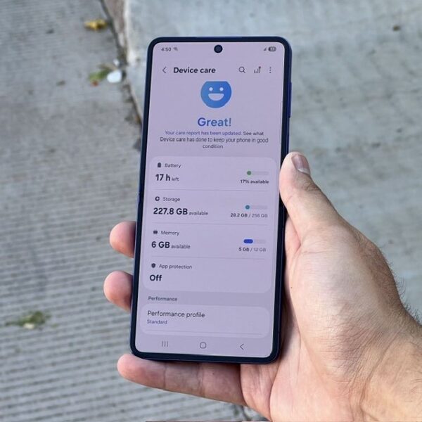 Samsung Galaxy Z Flip 7 5G.