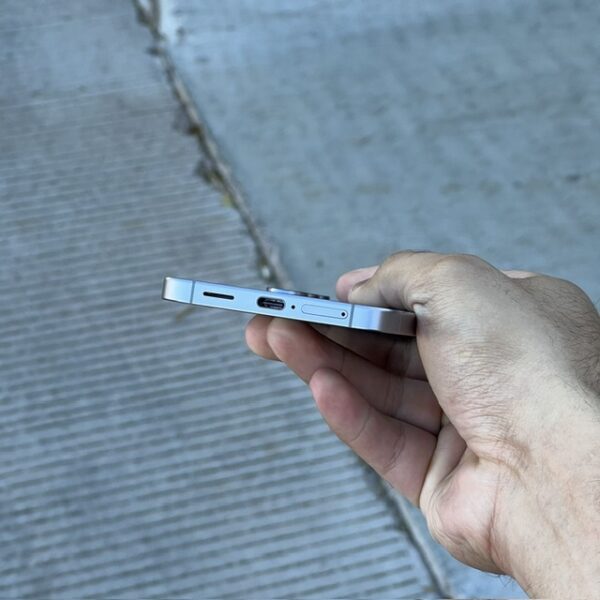 Samsung Galaxy S25 Plus 5G.