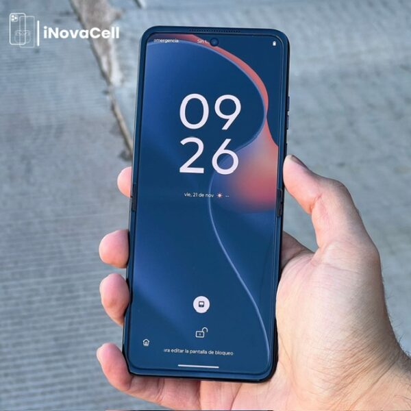 Motorola Razr 60 (2025).