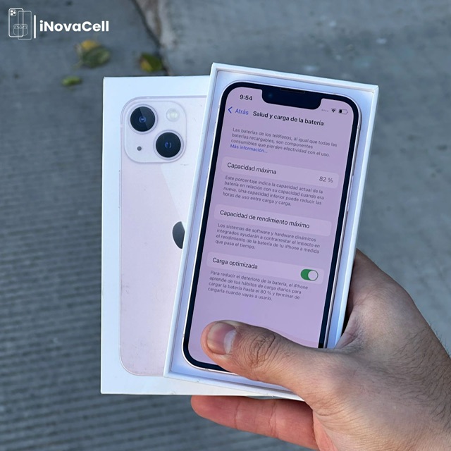 Apple iPhone 13 Mini.