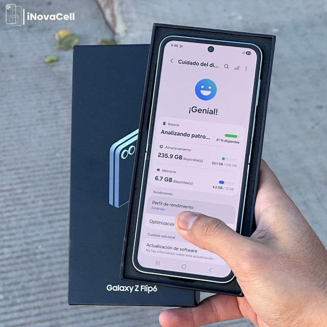 Samsung Galaxy Z Flip 6 5G.