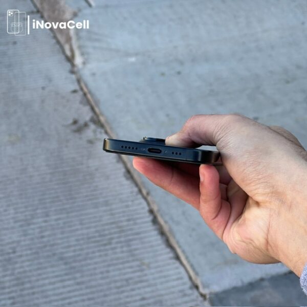 Apple iPhone 16 Pro.