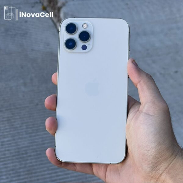 Apple iPhone 12 Pro Max.