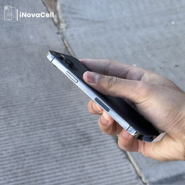 Apple iPhone 12 Pro.