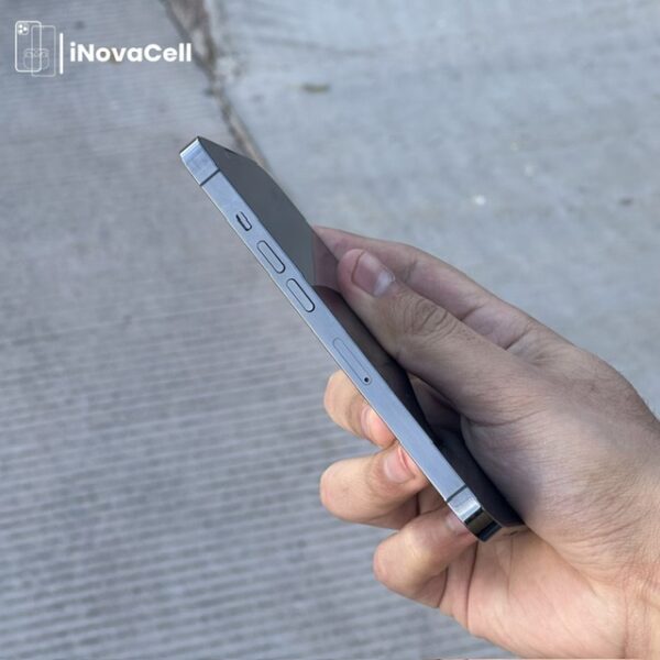 Apple iPhone 13 Pro.