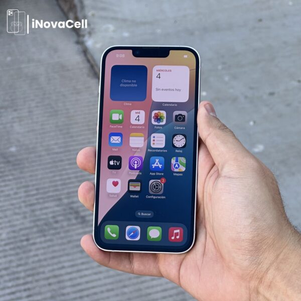 Apple iPhone 14.