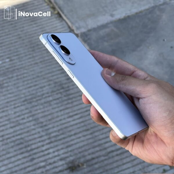 Samsung Galaxy S25 Edge 5G.