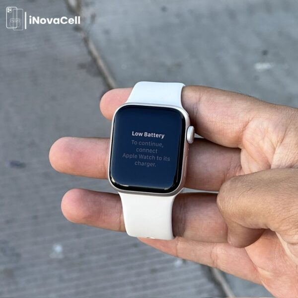 Apple Watch SE 3 (2025) de 40MM.