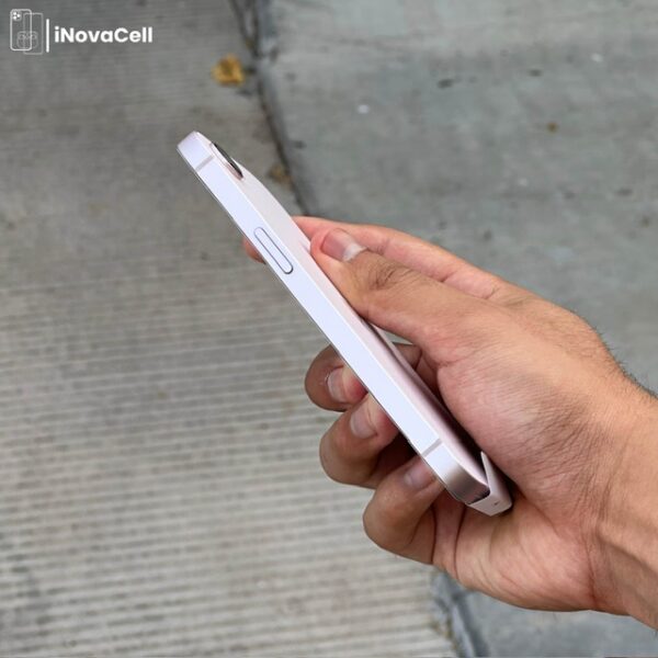 Copia de Android calle - 9 Apple iPhone 17E.