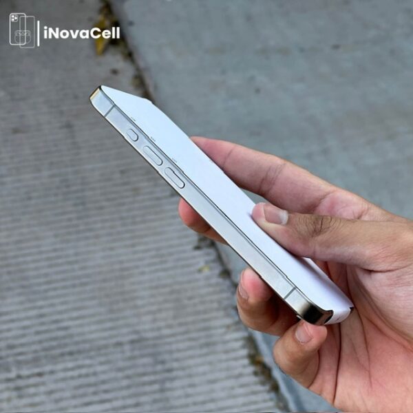 Copia de Android calle - 11 Apple iPhone 15 Pro.