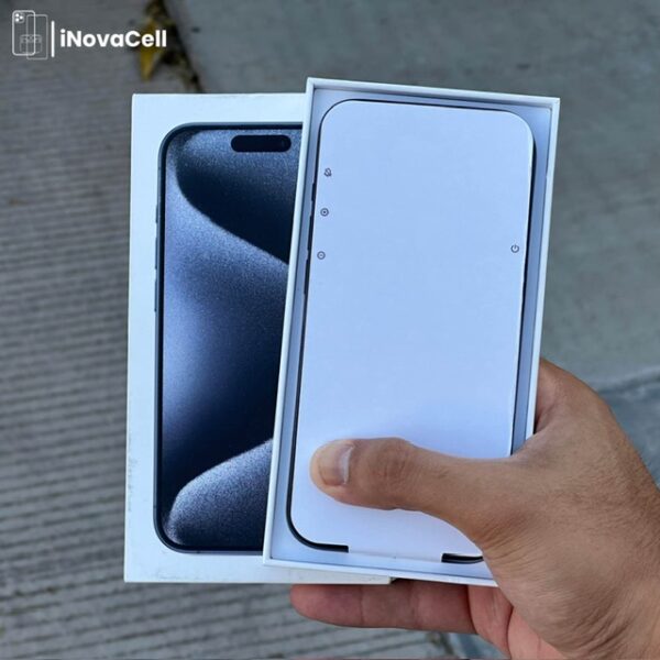 Copia de Android calle - 15 Apple iPhone 15 Pro.