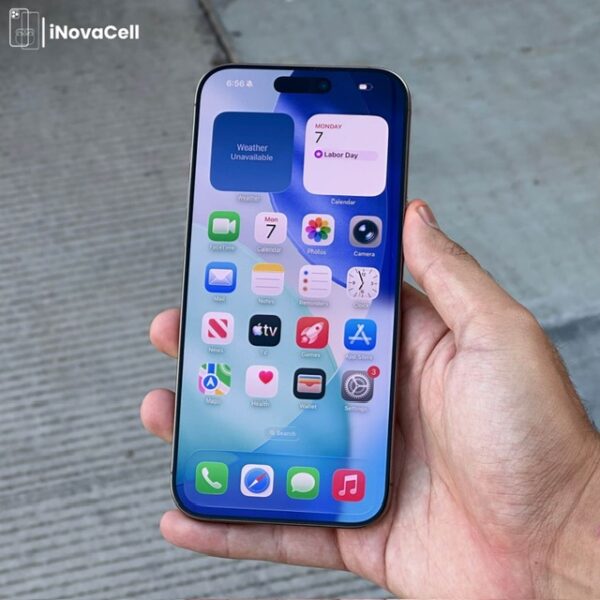 Copia de Android calle - 2 Apple iPhone 16 Pro Max.