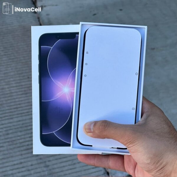 Copia de Android calle - 2 Apple iPhone 17E.