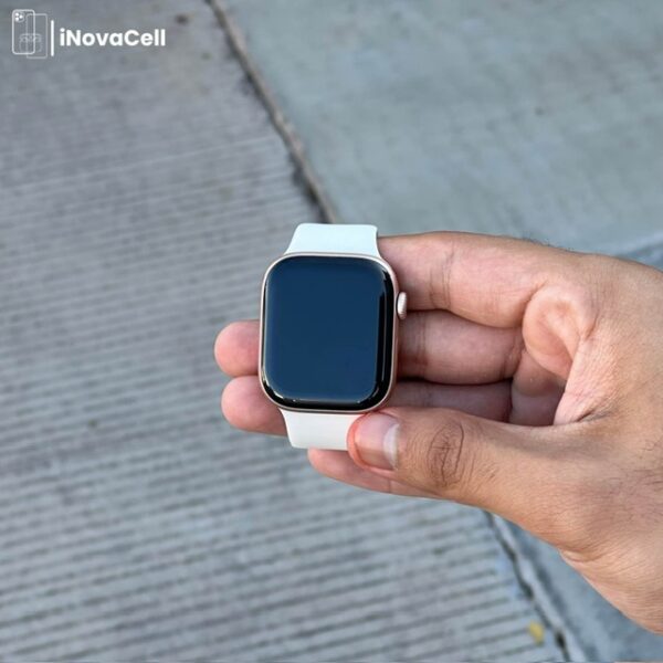 Apple Watch Series 11 de 42mm.