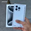 Copia de Android calle - 5 Apple iPhone 15 Pro.