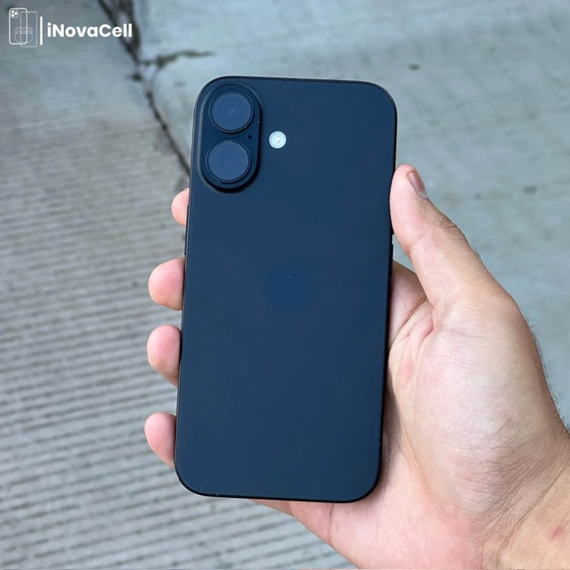 Apple iPhone 16.