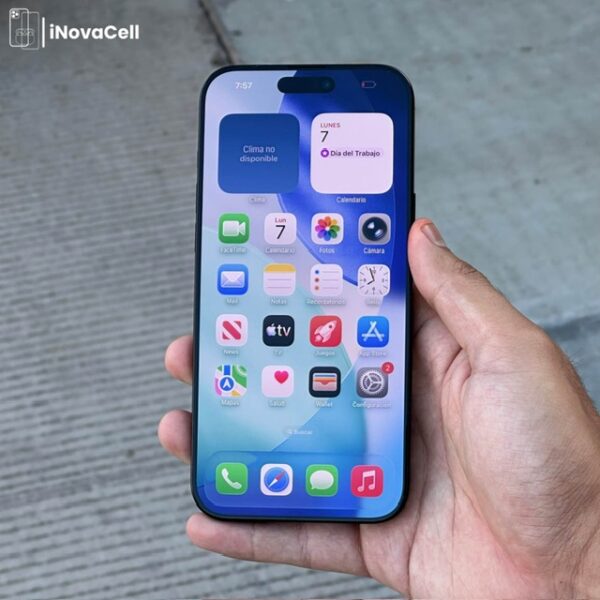 Apple iPhone 16 Pro Max.