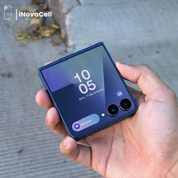 Samsung Galaxy Z Flip 7 5G.
