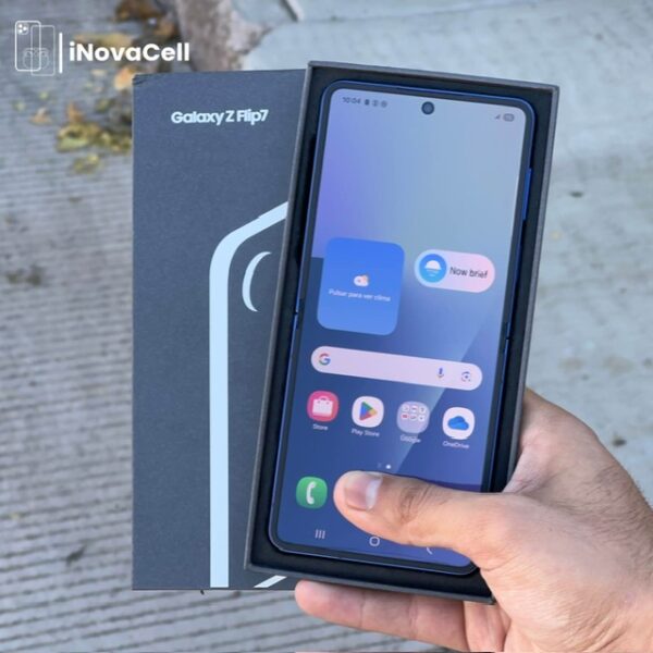 Samsung Galaxy Z Flip 7 5G.