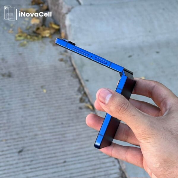 Samsung Galaxy Z Flip 7 5G.